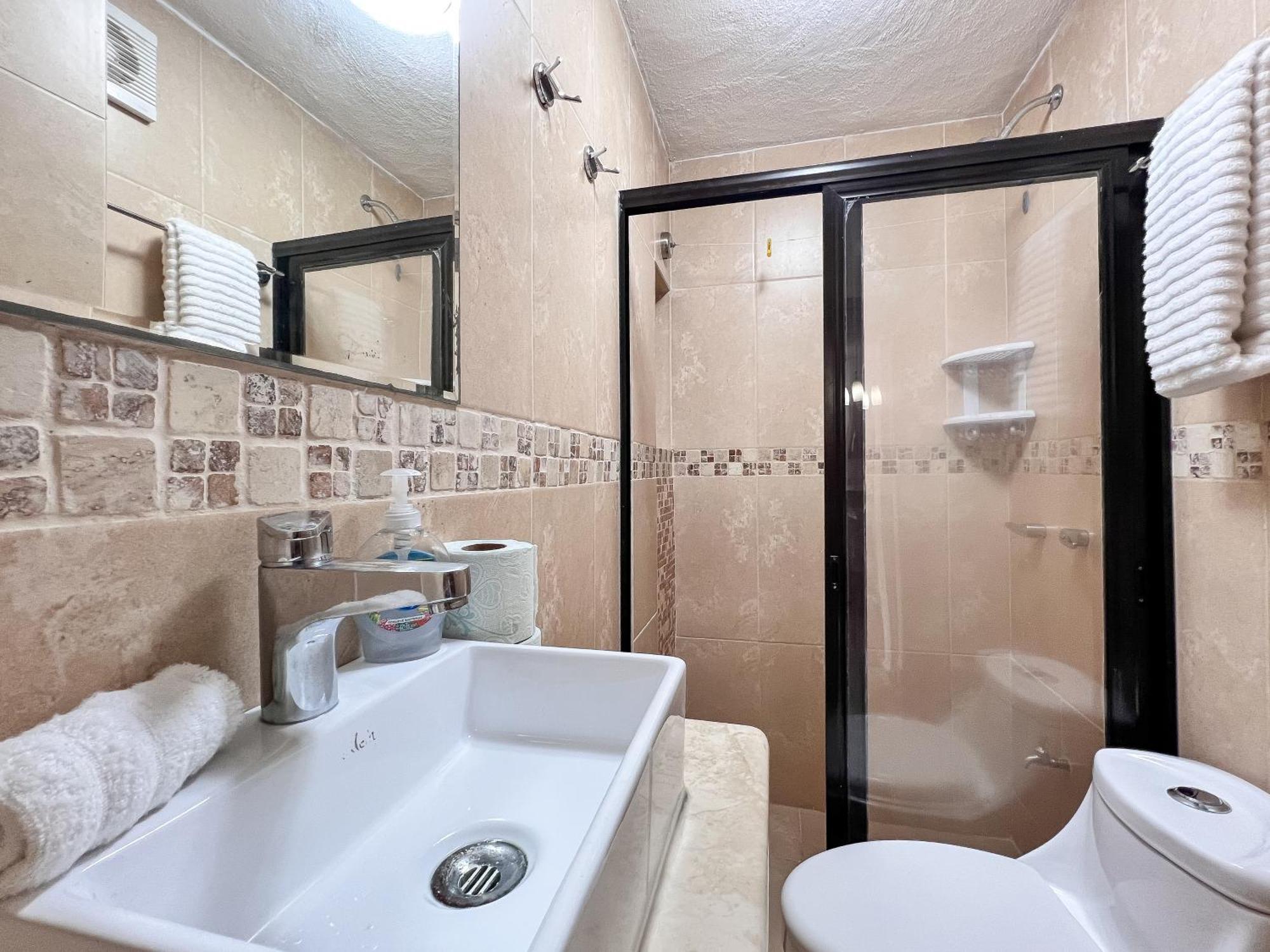 Bello Mar De Cancun, Beautiful 2Br 2Ba Condo Overlooking Beach Spectacular View! 외부 사진